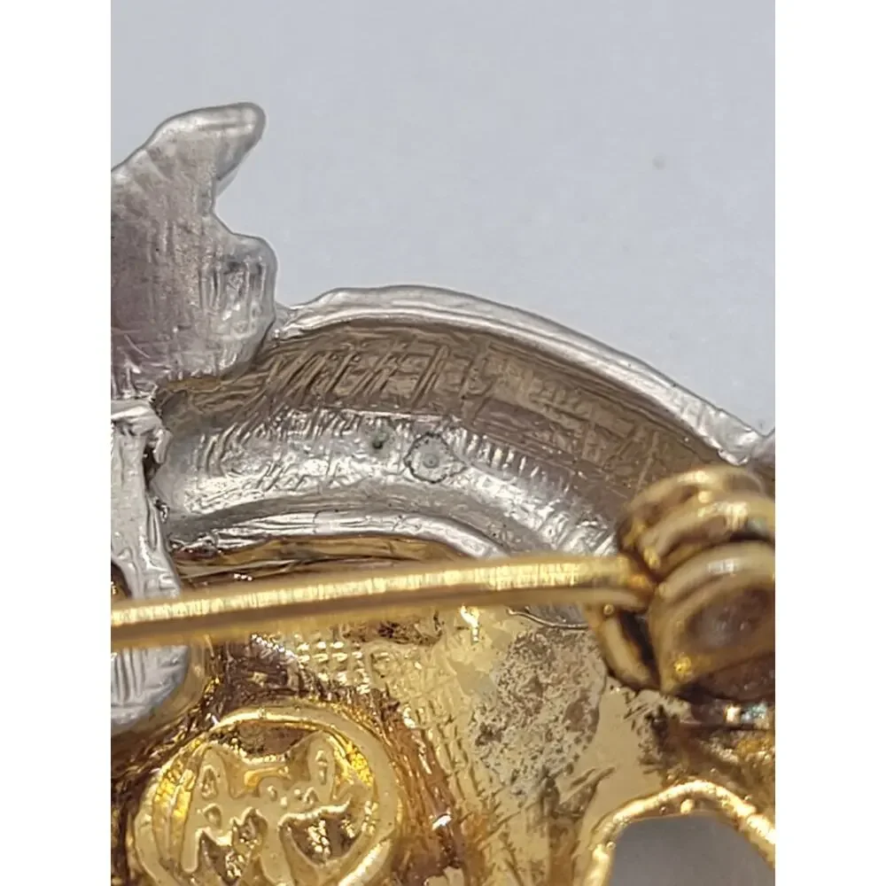 Taurus Bull Brooch Gold‎ Silver Zodiac Pin Angel Vintage Statement
